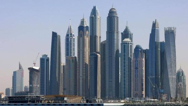السياحة في دبي حيث ناطحات السحاب والمباني العملاقة
