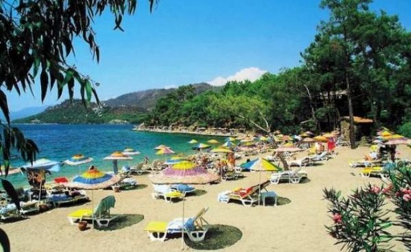 شاطئ اتشملر İçmeler Beach