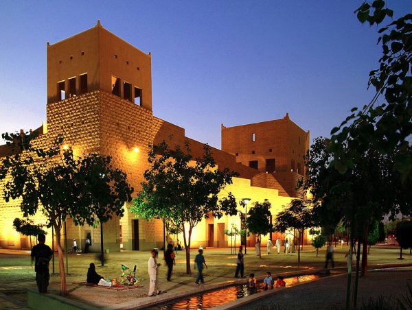 نبذة عن مركز الملك عبد العزيز التاريخي