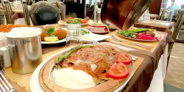 سر تسمية مطعم بورصة اسكندر