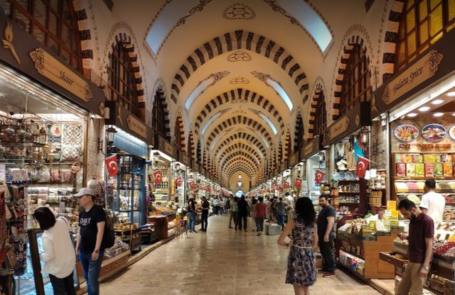 سوق محمود باشا اسطنبول