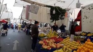 سوق الجمعة في اسطنبول 