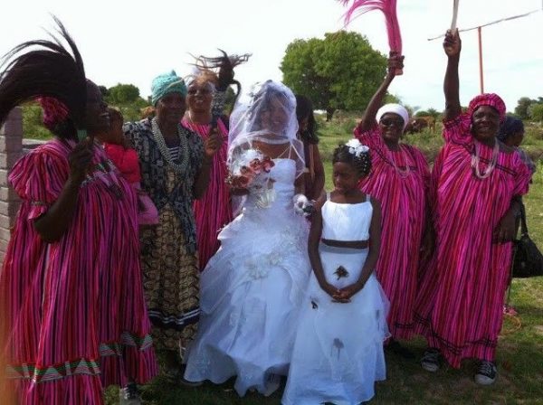 الزواج في أوغندا للاجانب