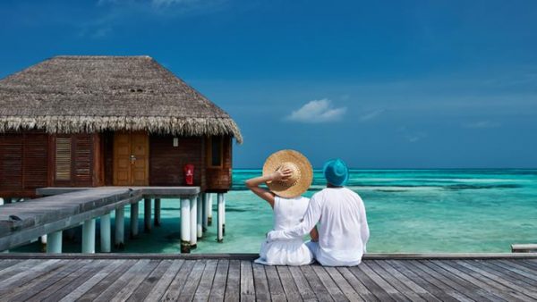 تكلفة الخدمات السياحية لفردين في المالديف