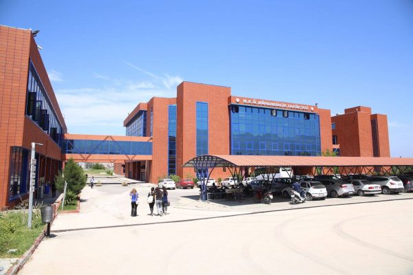 جامعة اسكندرون تجمع الطلبة الدوليين