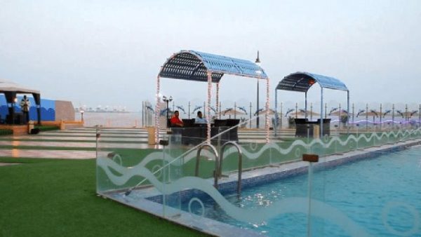 جزيرة المرجان والسياحة 