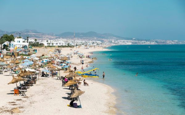 شروط إقامة الأجانب في المغرب العربي
