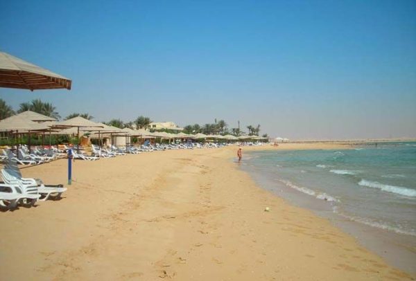 موقع شاطئ ضي القمر بالعين السخنة