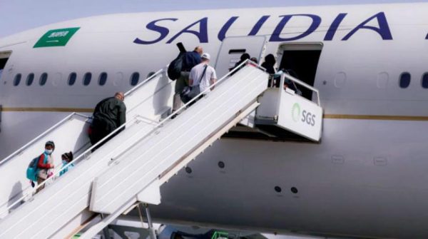 كم تبعد حائل عن الرياض بالطائره؟