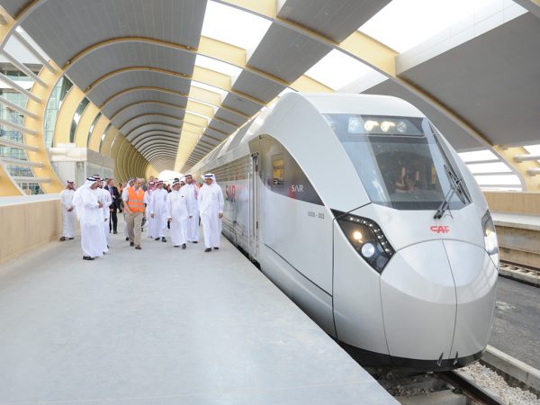 مدة الرحلة بين محافظة عفيف والعاصمة الرياض بالطائرة