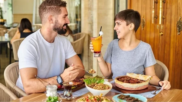 مطاعم كان التى تقدم مأكولات عربية